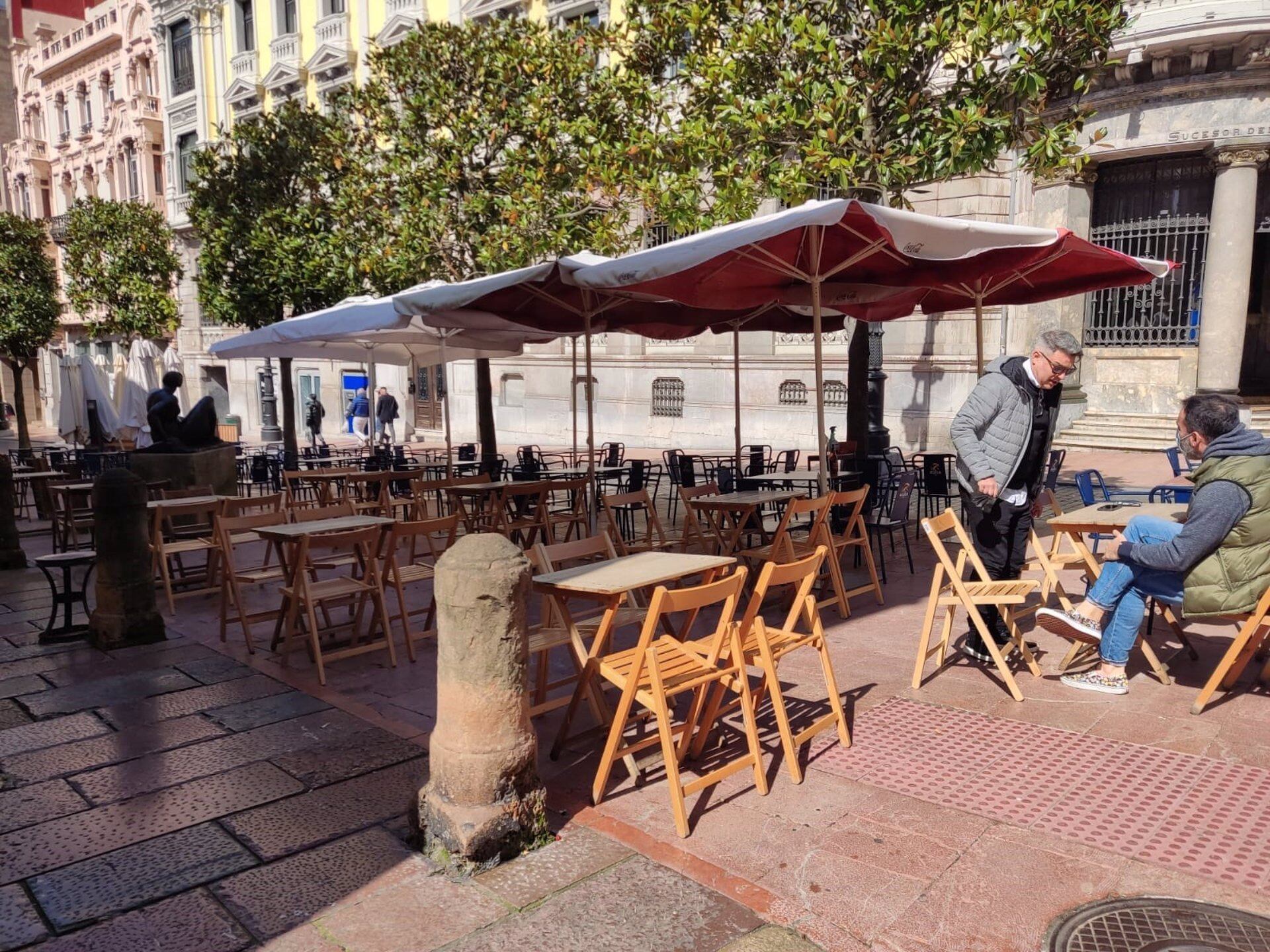 Terraza de hostelería en el Oviedo Antiguo