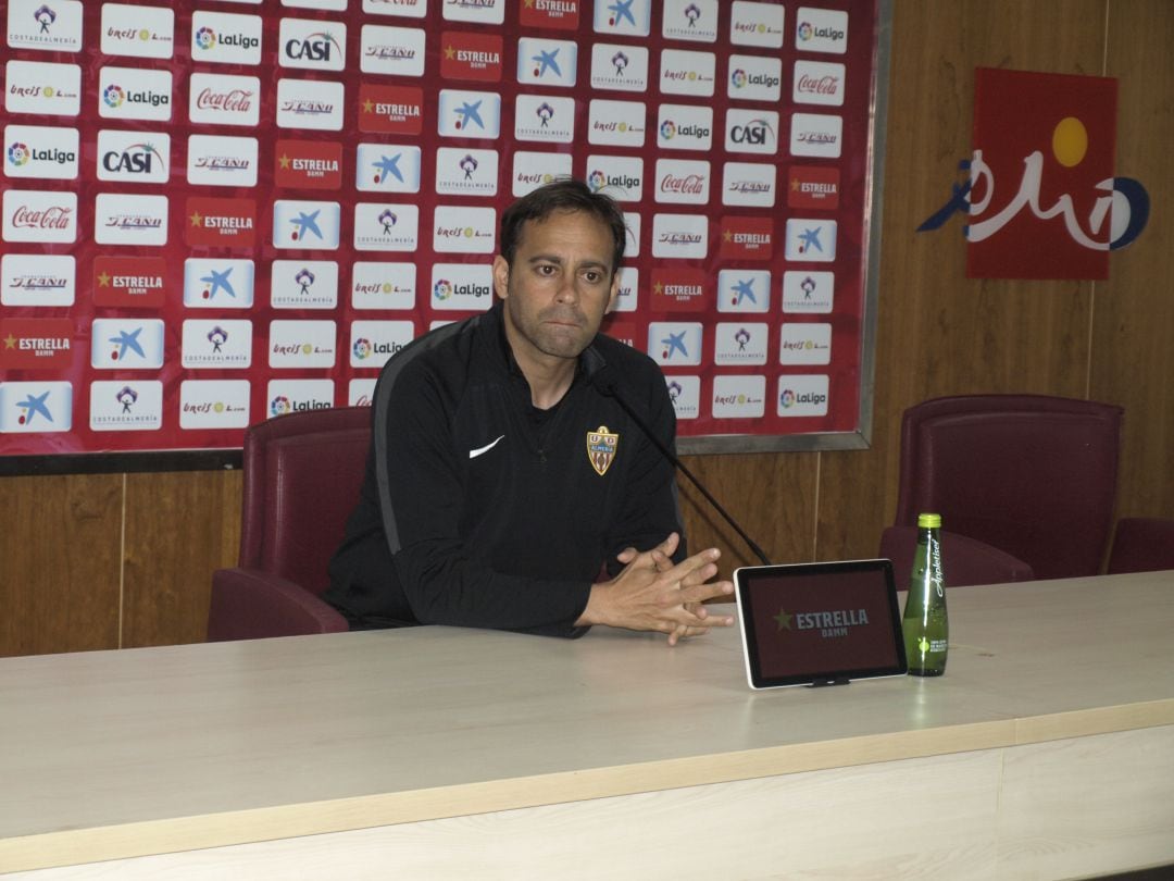 Fran Fernández en sala de prensa.