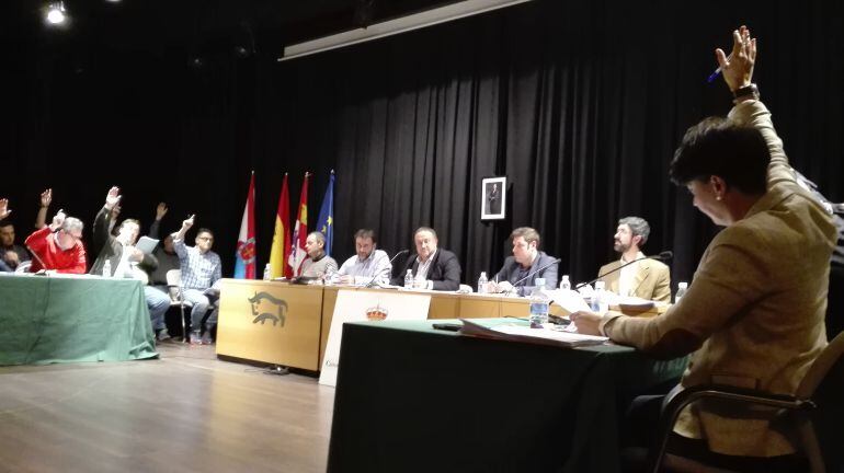 La oposición votó en contra