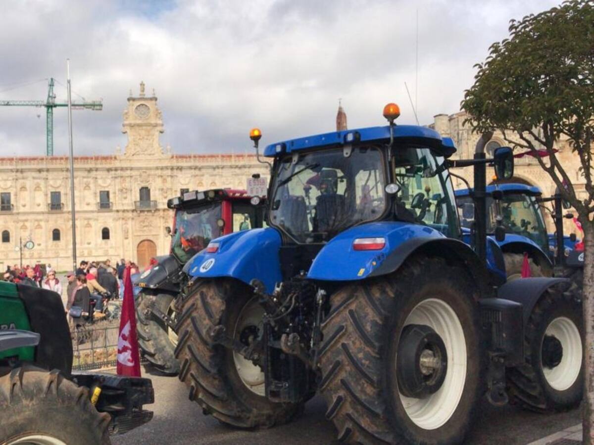 La tractorada se mantiene pese a las medidas adoptadas por el gobierno