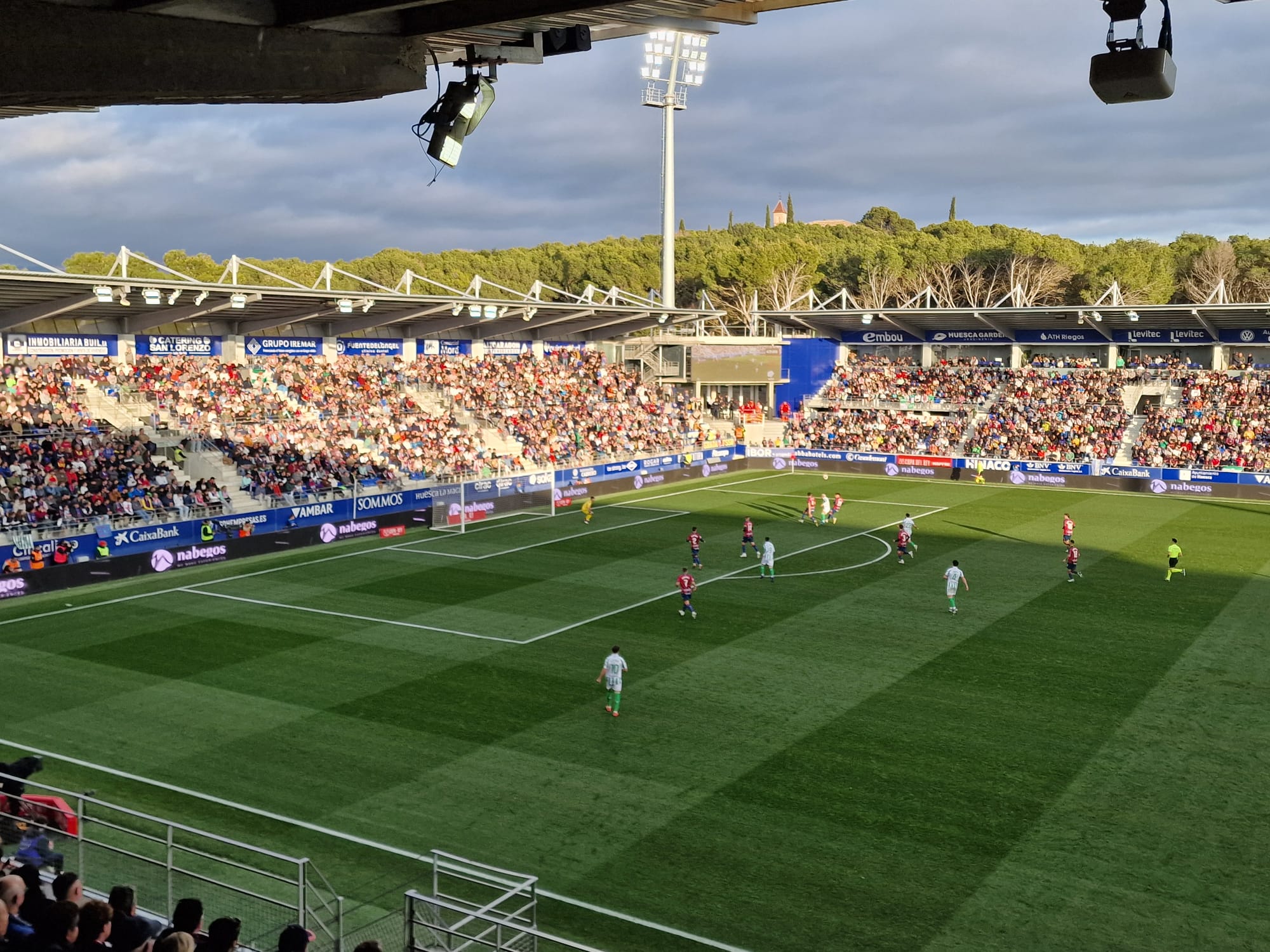 Los partidos en El Alcoraz van a ser claves para las aspiraciones de la SD Huesca con el apoyo de la afición