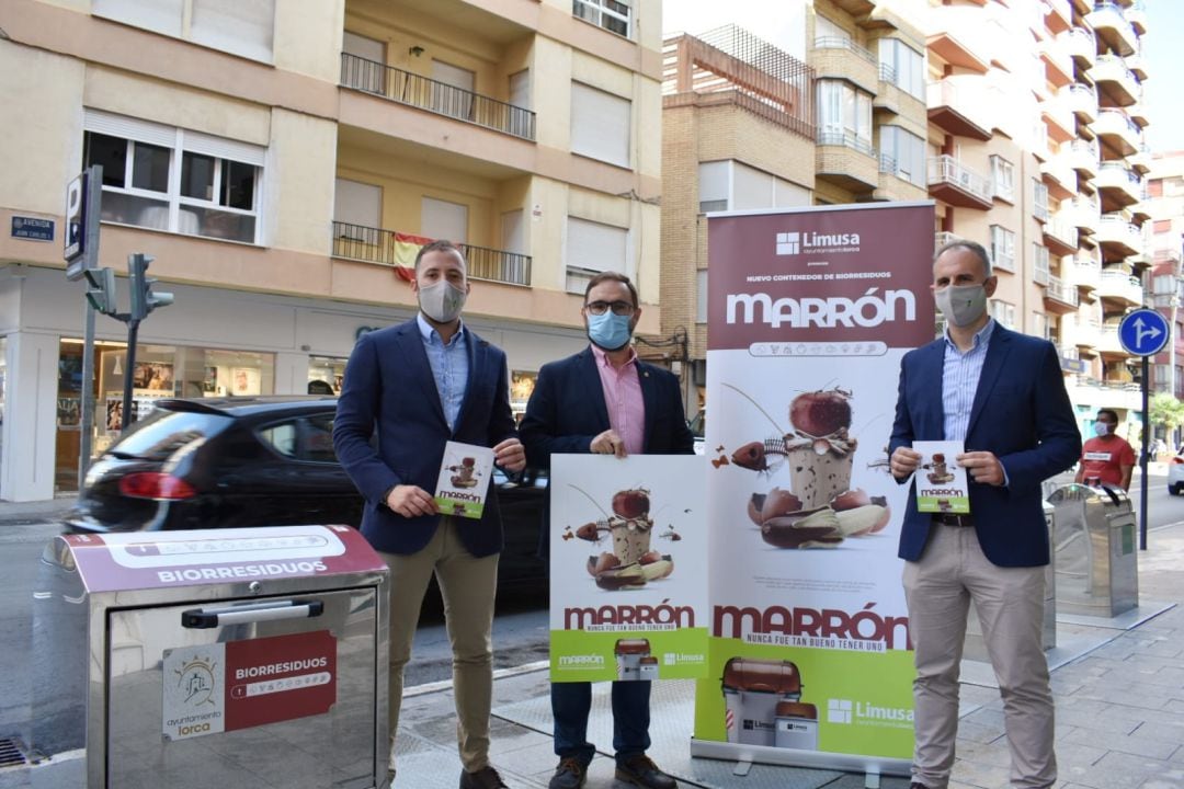 Presentación de los contenedores marrones