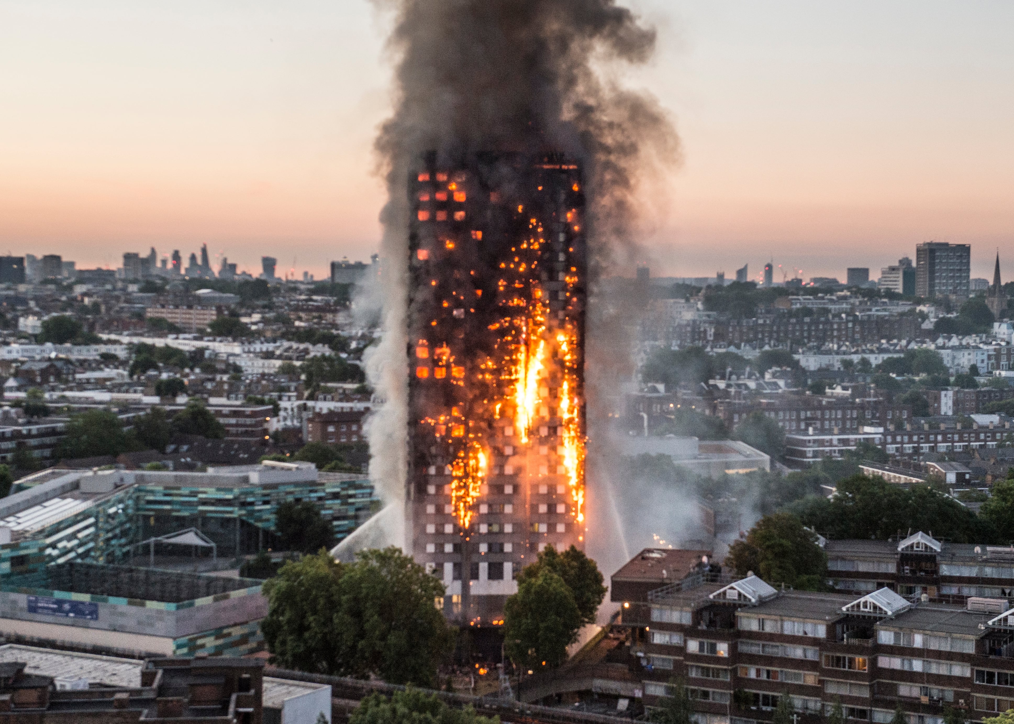 Incendio en la torre Grenfell de Londres.