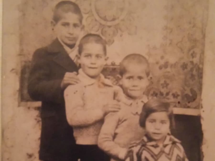 Hijos de Faustino Aguado Serrano