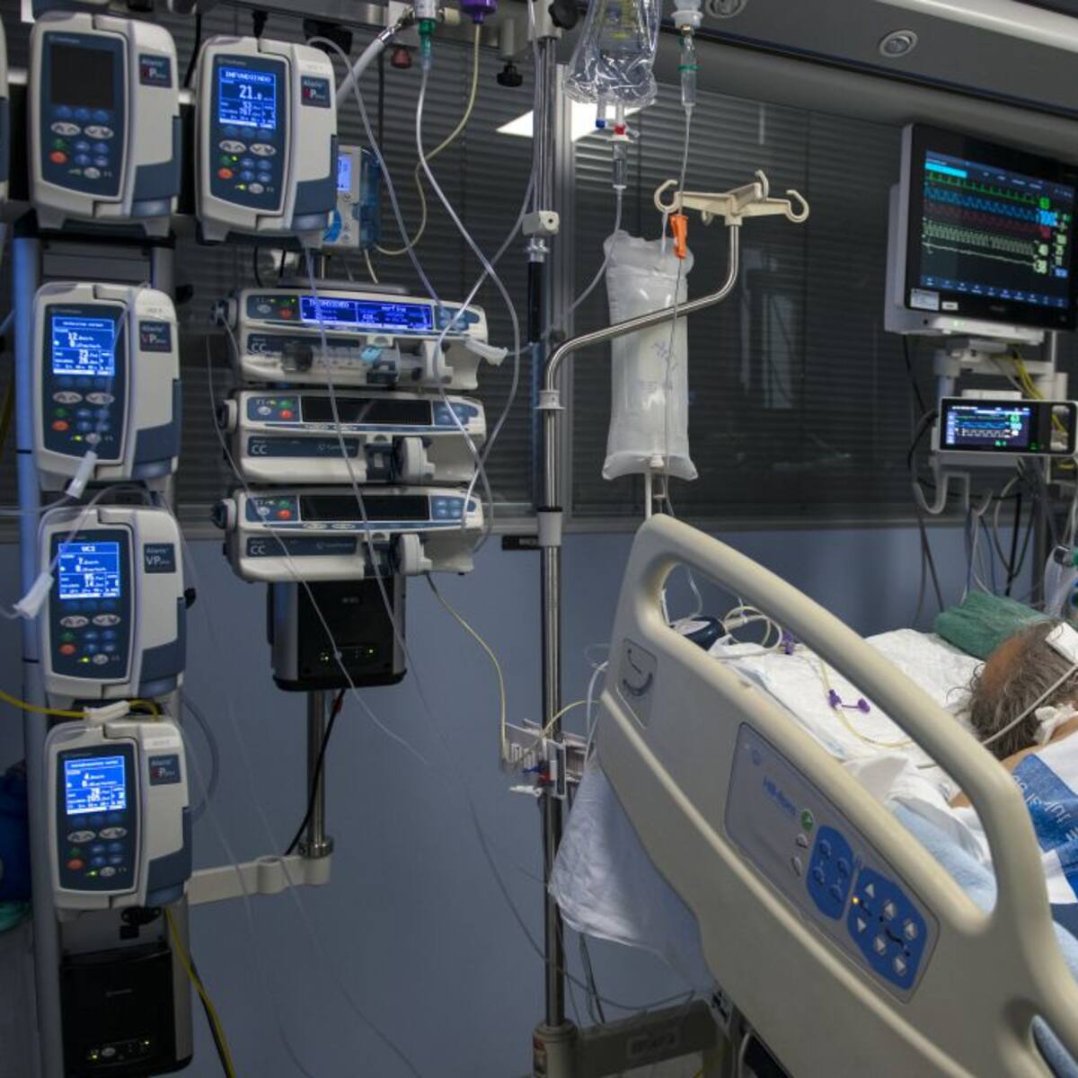 "La tercera ola podría dejar unos 15.000 infectados en Asturias": el futuro del COVID-19 según un matemático