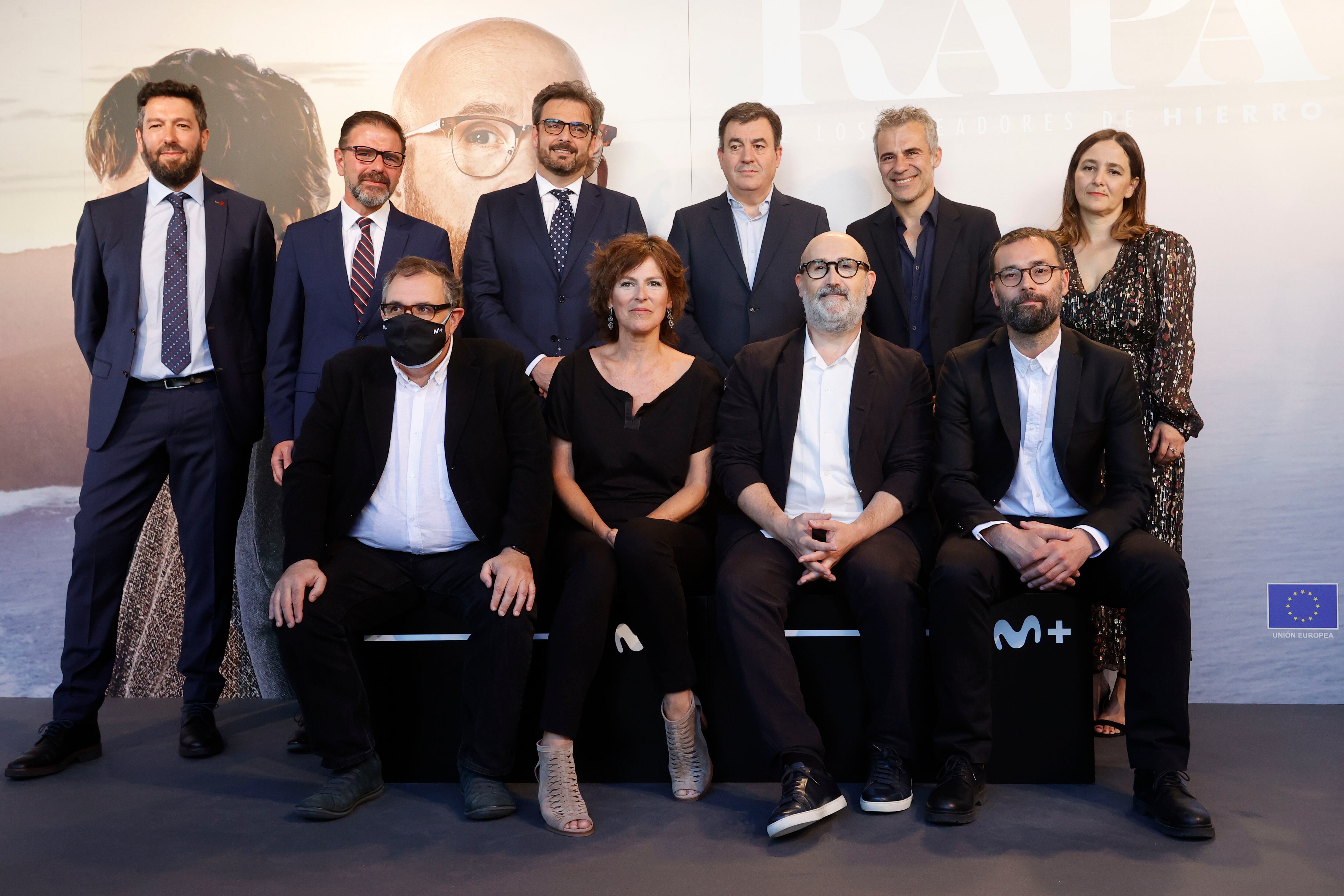 GRAF4611. FERROL, 16/05/2022.- Movistar Plus+ y Portocabo celebran en Ferrol el estreno de la serie RAPA, serie protagonizada por Javier Cámara y Mónica López, y rodada en la comarca de Ferrol y Ortegal. EFE/Kiko Delgado