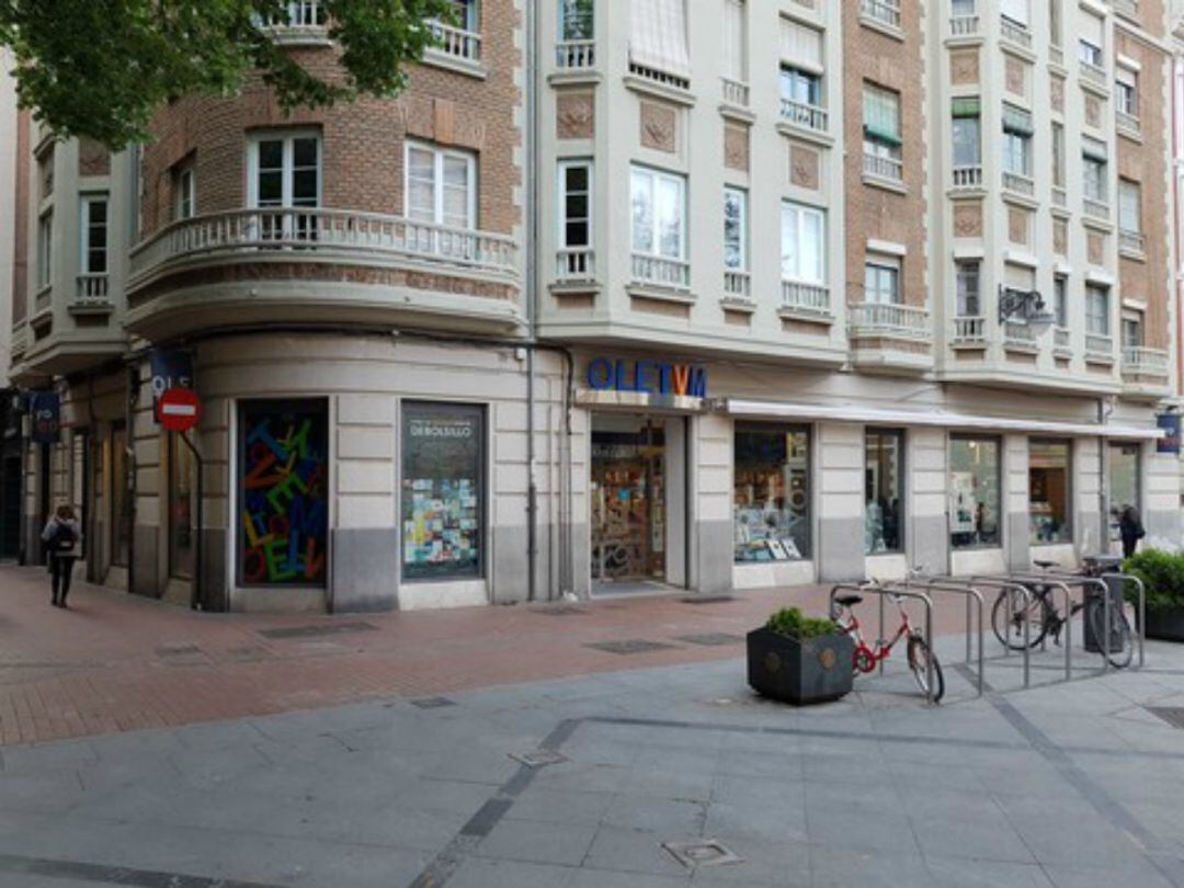 Librería Oletvm en la Plaza del Salvador de Valladolid