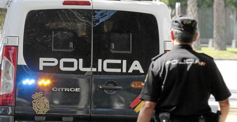 La Policía Nacional ha detenido a esta joven acusado de estafar a través de internet