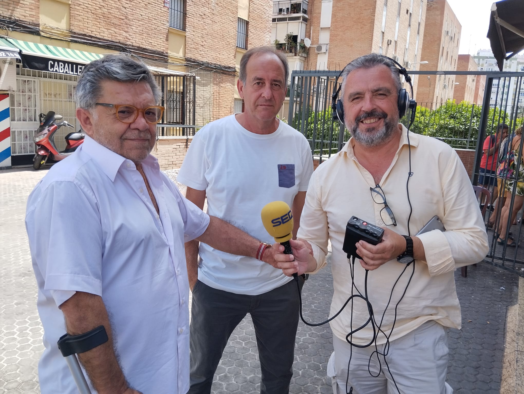 De izquierda a derecha, Lalo 'Batato'. Rafael La Casa y Paco García