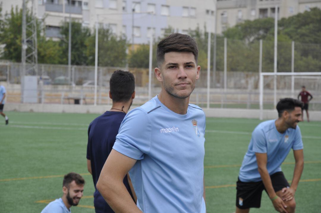 Brian Treviño, jugador del Xerez CD, durante un entrenamiento 