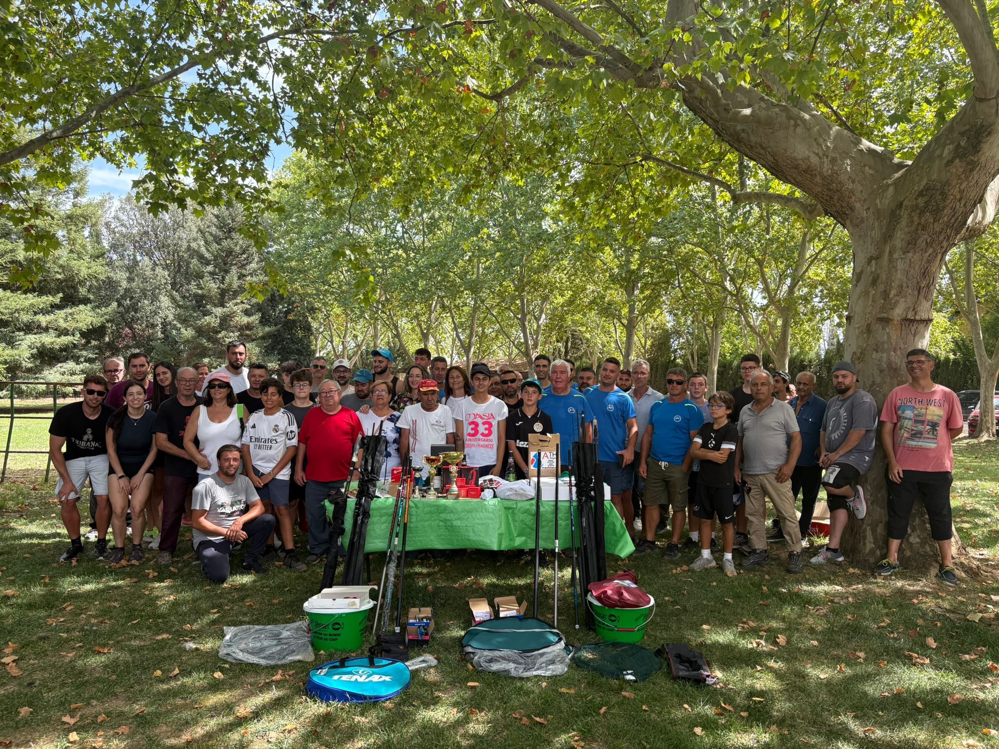 Participantes en el XXXII concurso de pesca “Villa de Binéfar”.