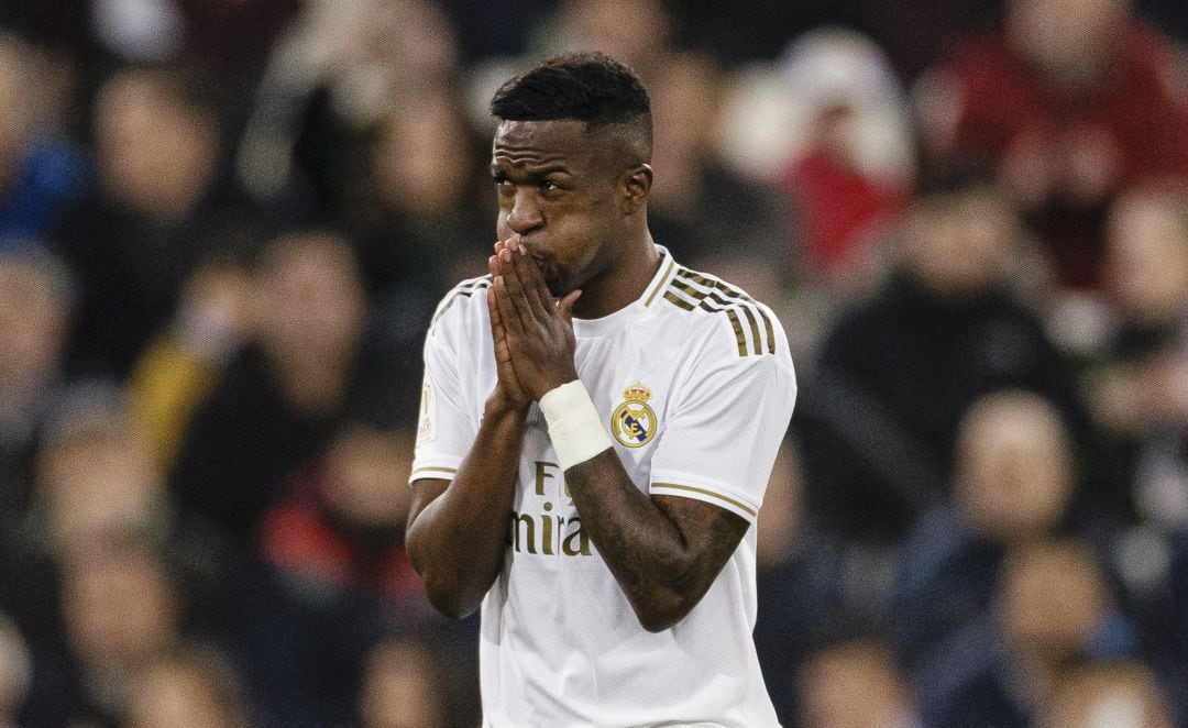 Vinicius Jr. lamentándose tras una jugada