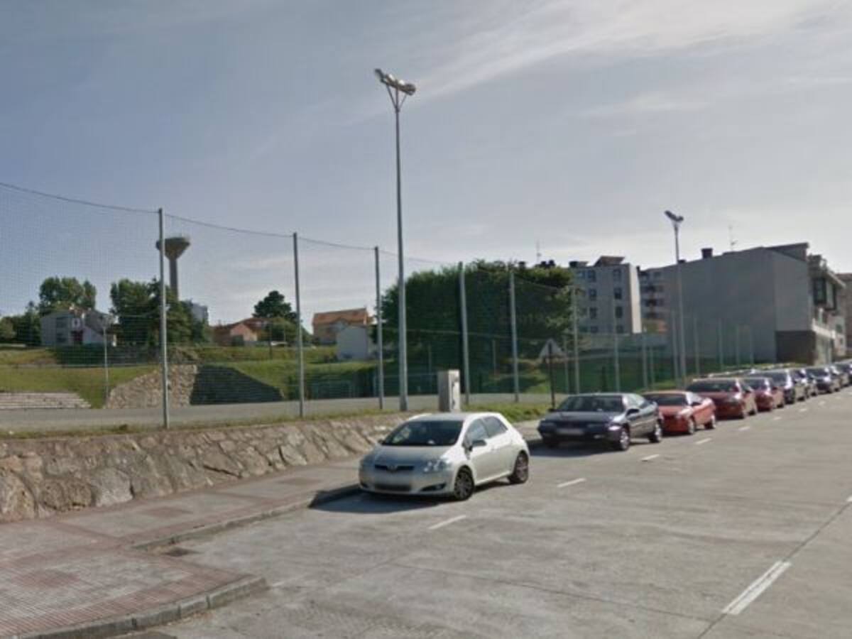 El Concello licitará en unas semanas la ampliación del campo de fútbol de Eirís
