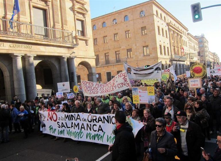 Manifestación de la mina en la Gran Vía.