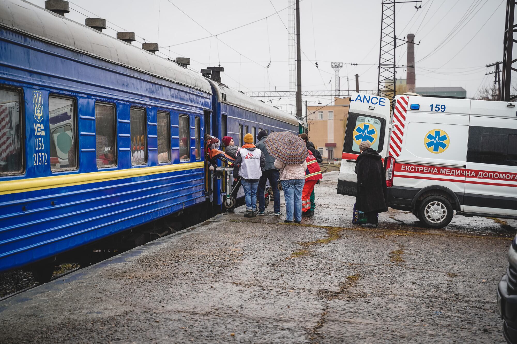 Primer tren médico de traslado de pacientes de MSF en Ucrania, el 1 de abril.