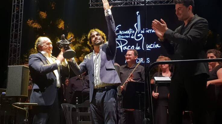 El alcalde de Algeciras ofrece su versión sobre lo denunciado por el guitarrista José Carlos Gómez