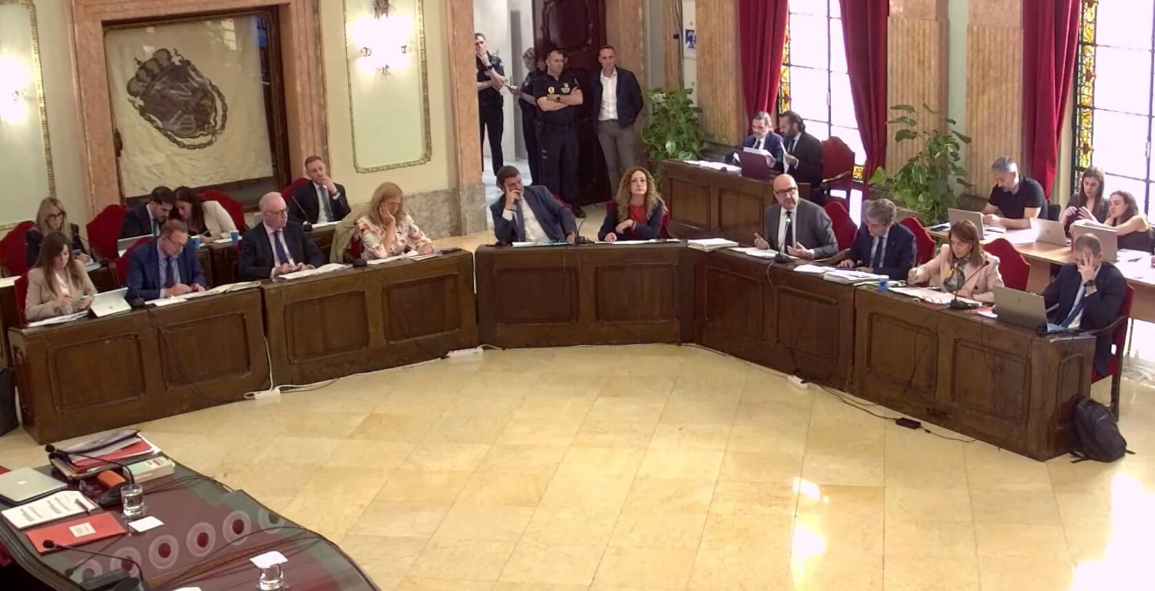 Bancada de los concejales del equipo de Gobierno, del PP, del Ayuntamiento de Murcia