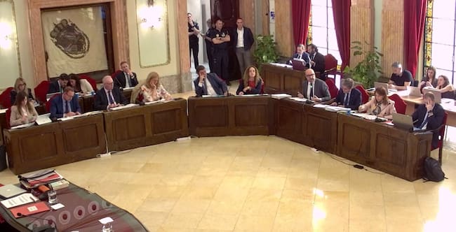 Bancada de los concejales del equipo de Gobierno, del PP, del Ayuntamiento de Murcia