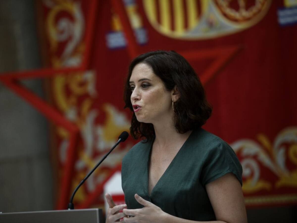 Ayuso presenta el plan de vuelta a clases: inicio escalonado, test masivos y mascarillas obligatorias