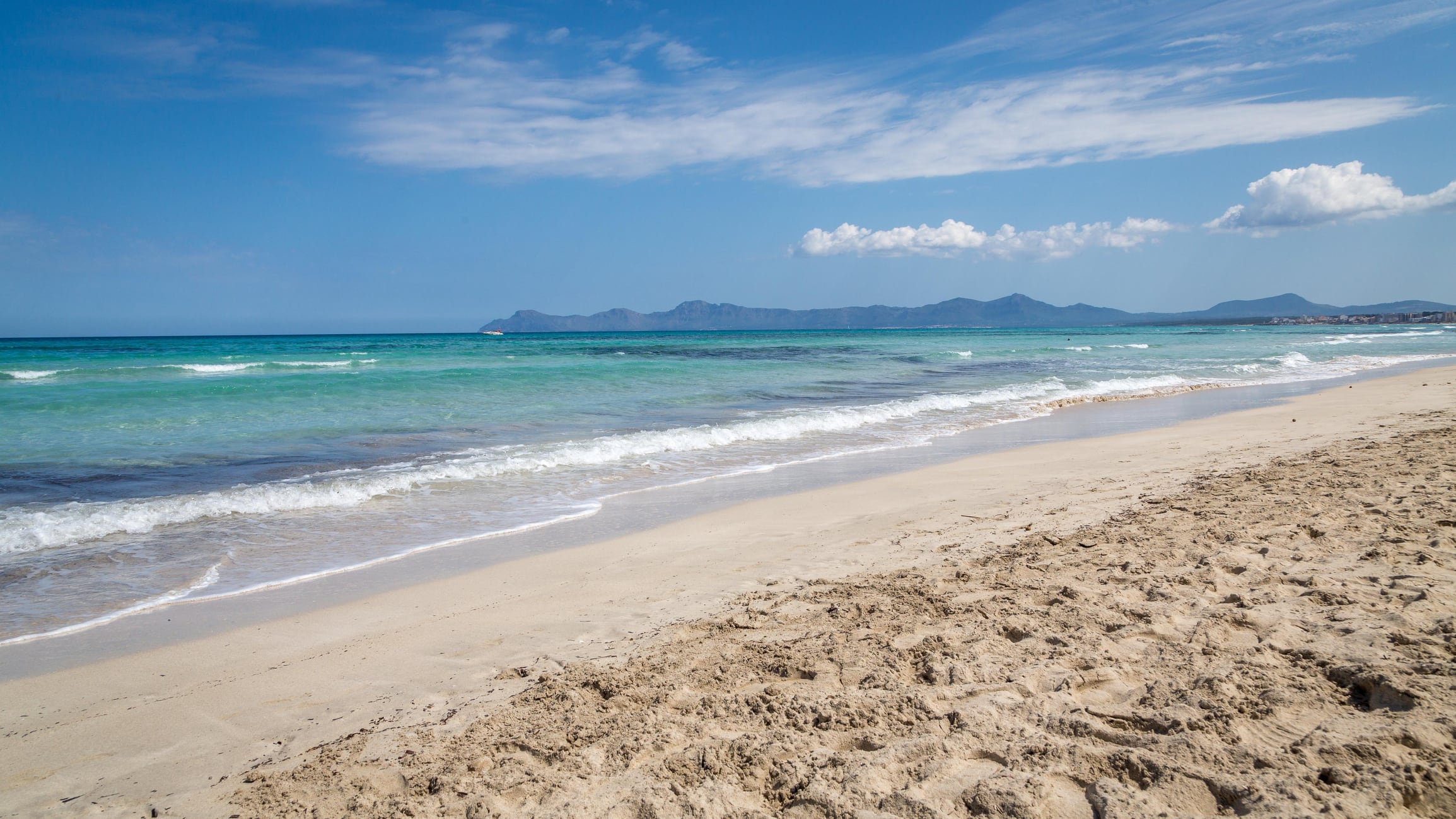 Así es la playa de Muro, en Mallorca.