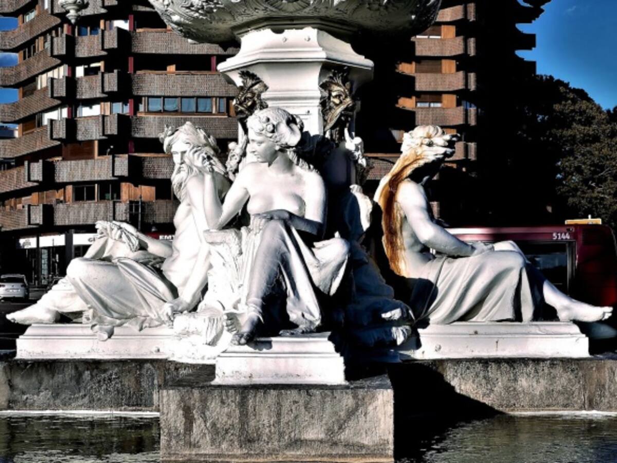 El PP denuncia manchas de óxido en la recién repintada fuente de la Alameda