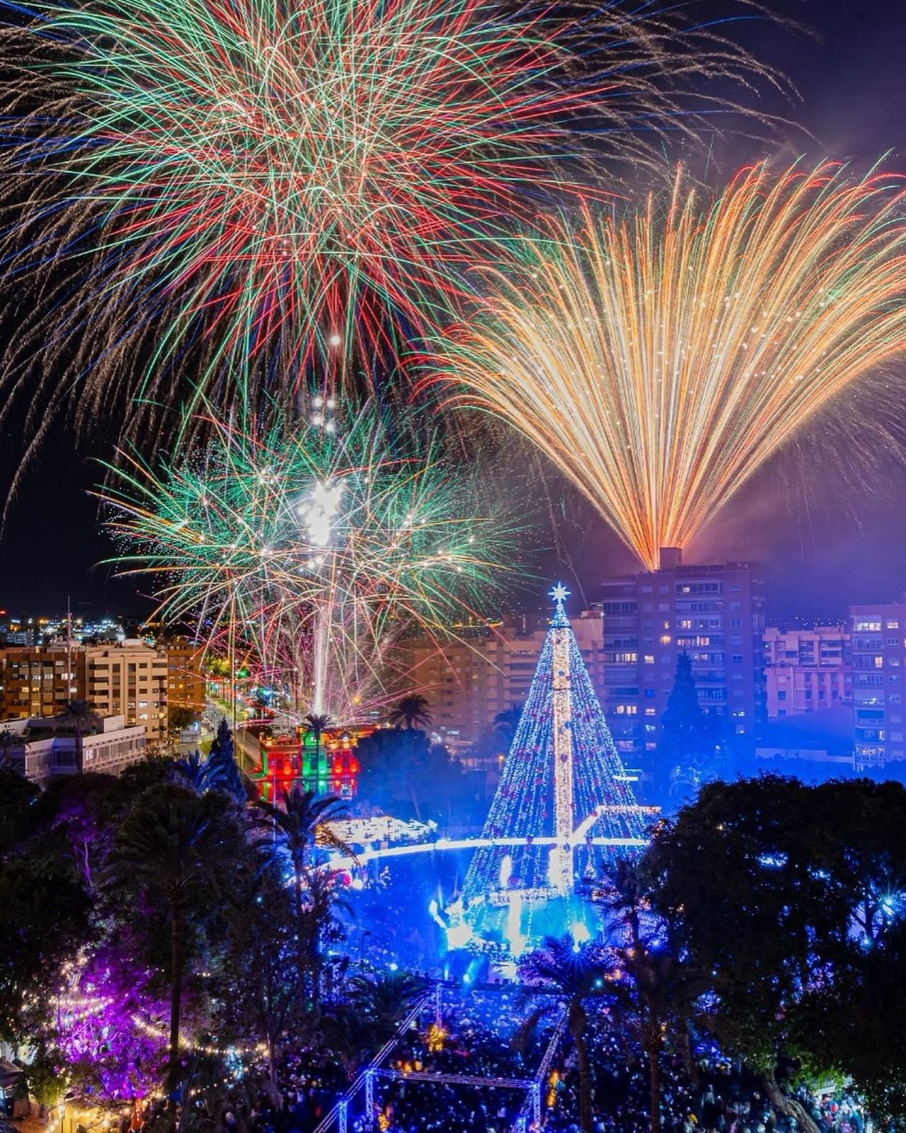 Encendido del árbol de Navidad de la plaza Circular en 2023