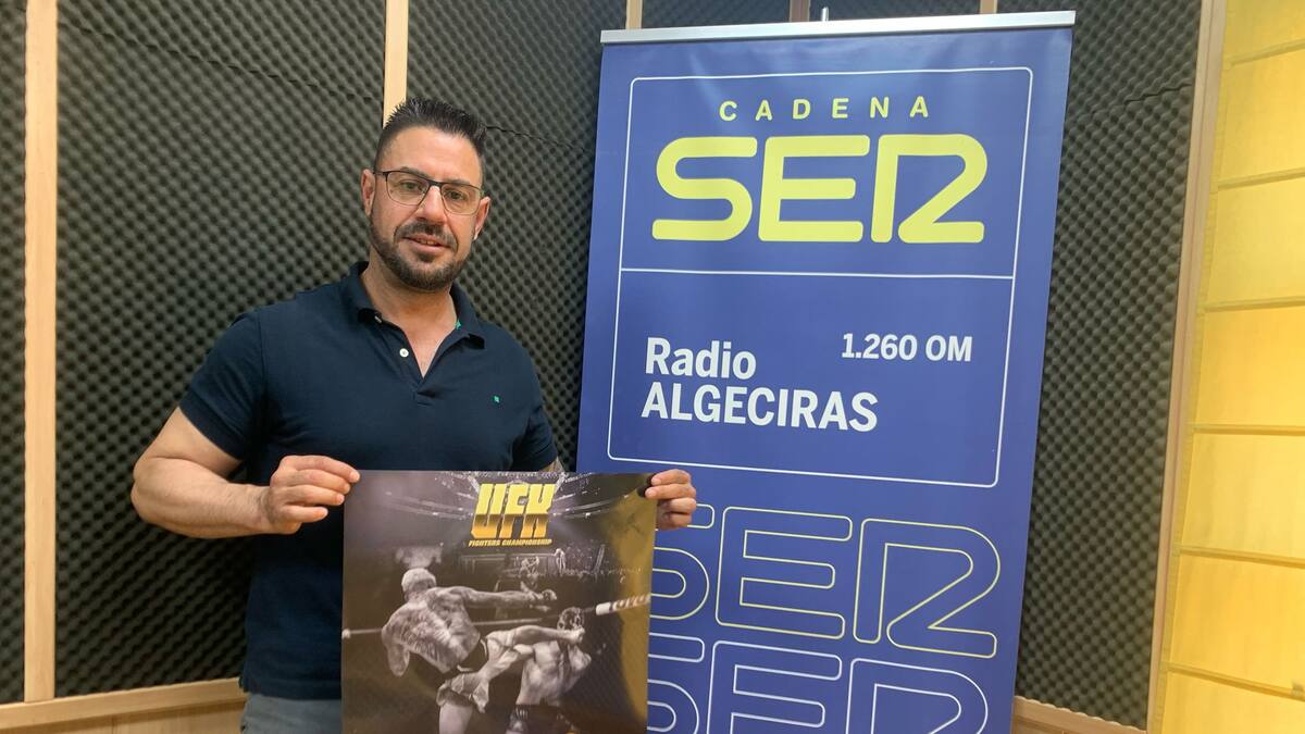 Luis Faimliar nos presenta una velada de lucha libre en Los Barrios