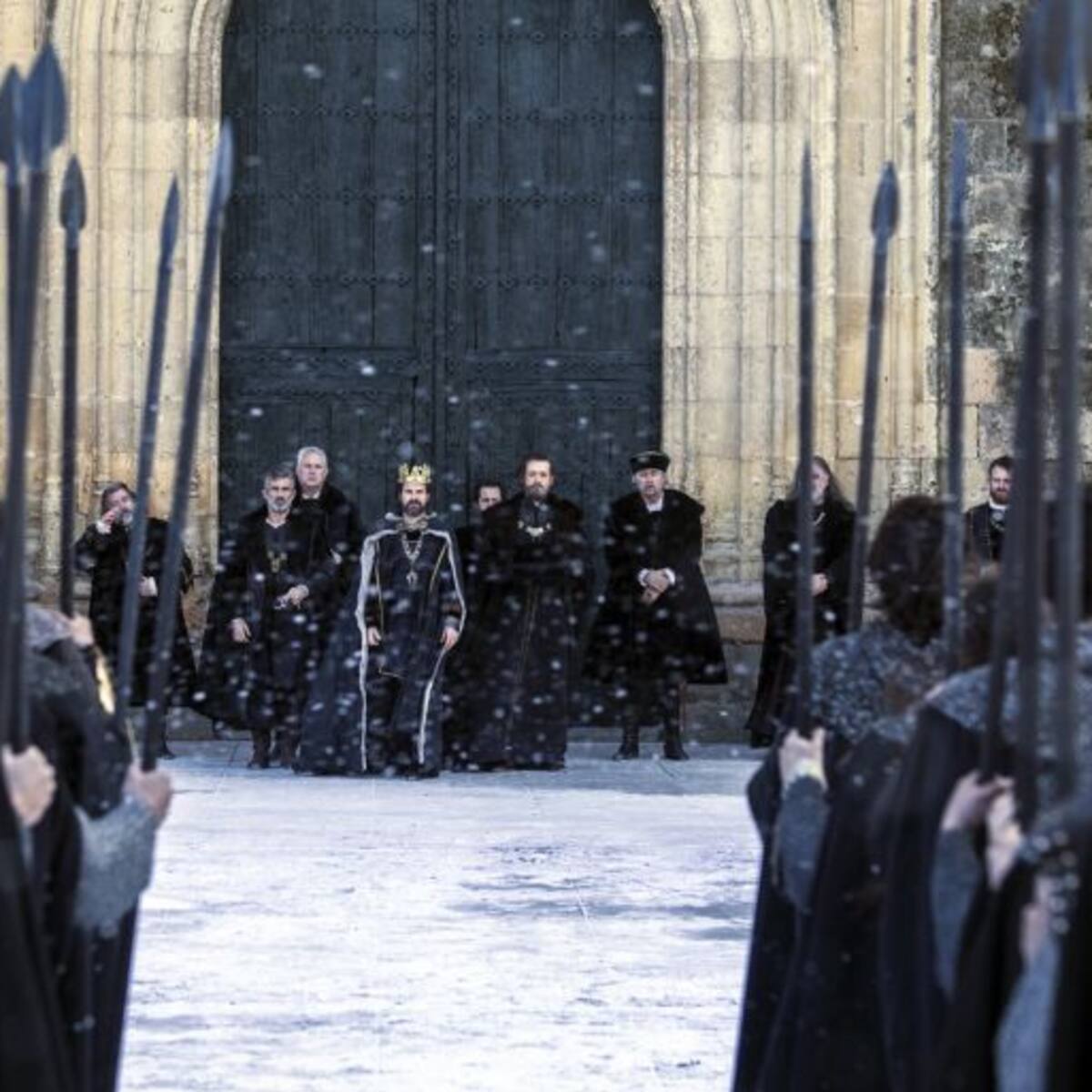 Jaume Banacolocha: “'Carlos, emperador' será más corta que 'Isabel', podría tener una sola temporada”