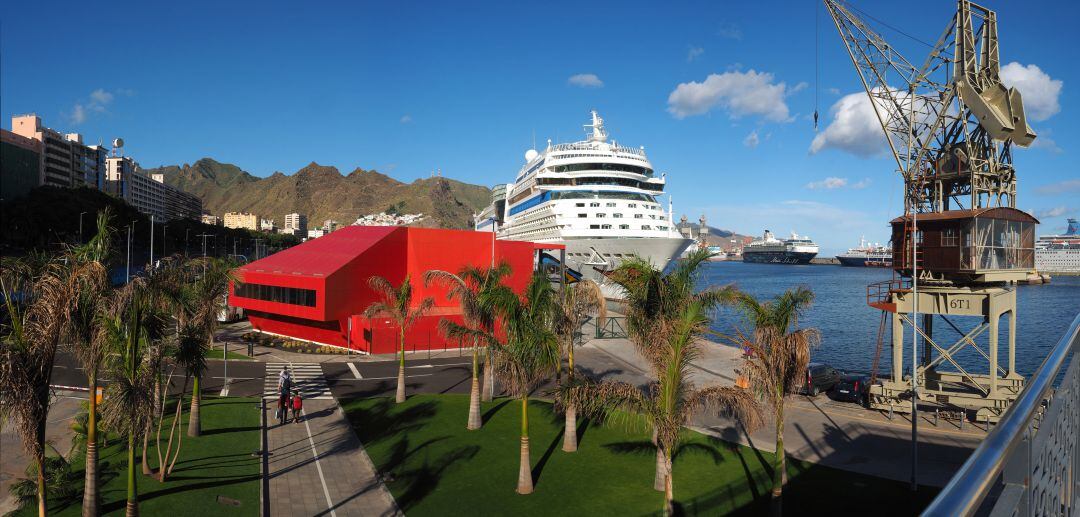 Vista parcial de la Estación de Cruceros de Santa Cruz de Tenerife