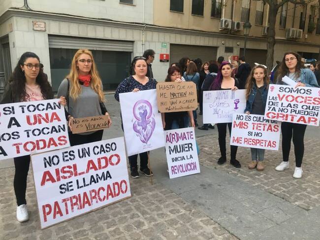 Elda muestra su rechazo