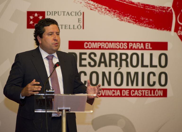 El presidente de la Diputación provincial de Castellón, Javier Moliner, en una conferencia