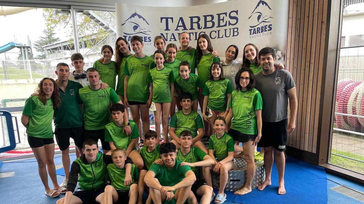 Más de medio centenar de nadadores altoaragoneses participan en los 33 Nautiques de Tarbes