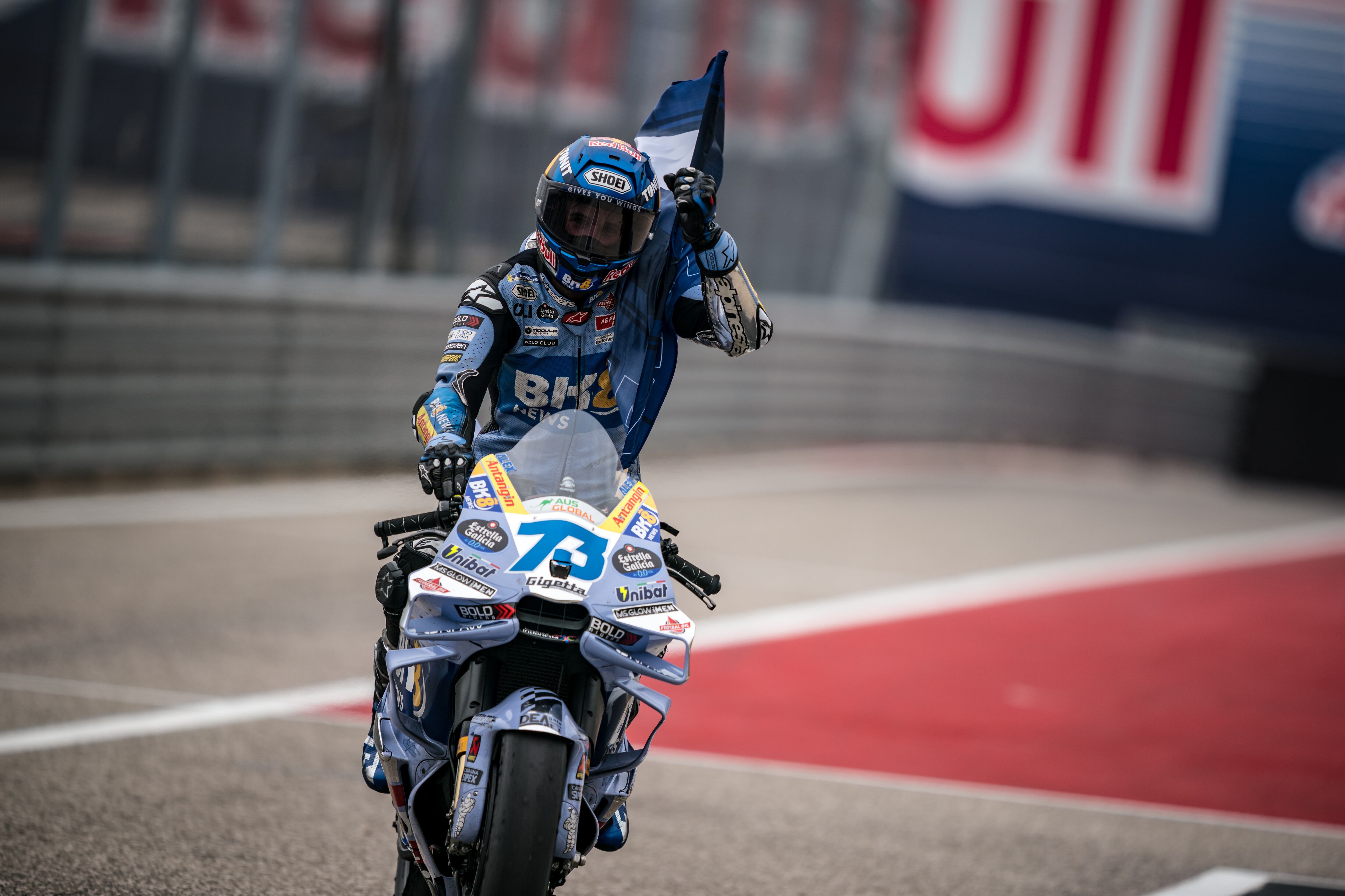 Álex Márquez celebra su segundo puesto en Austin