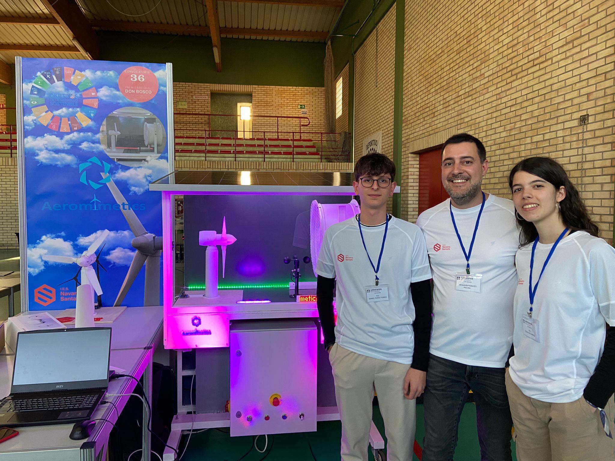 Equipo ganador del Instituto Navarro Santafé