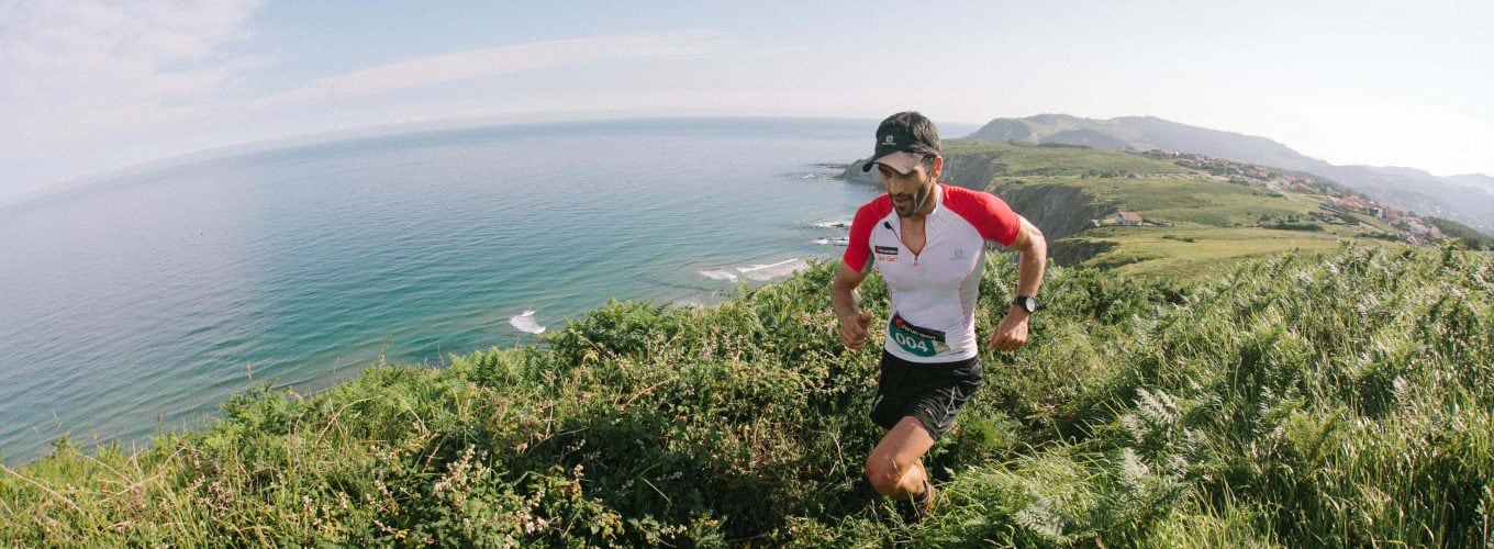 Un corredor de la Kosta Trail, durante la prueba