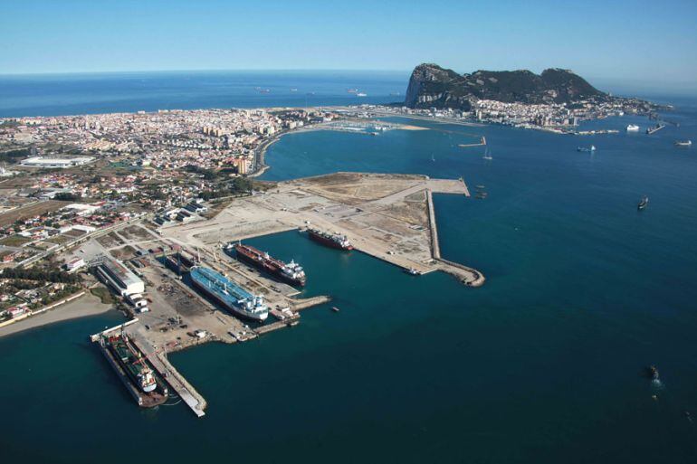 Aprovechar las oportunidades que ofrece Gibraltar es uno de los deseos de los alcaldes de nuestra comarca.