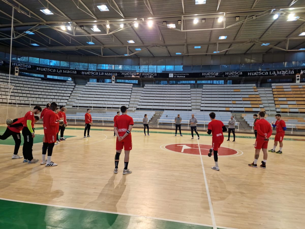 José Nolasco analiza en Radio Huesca la vuelta a los entrenamientos