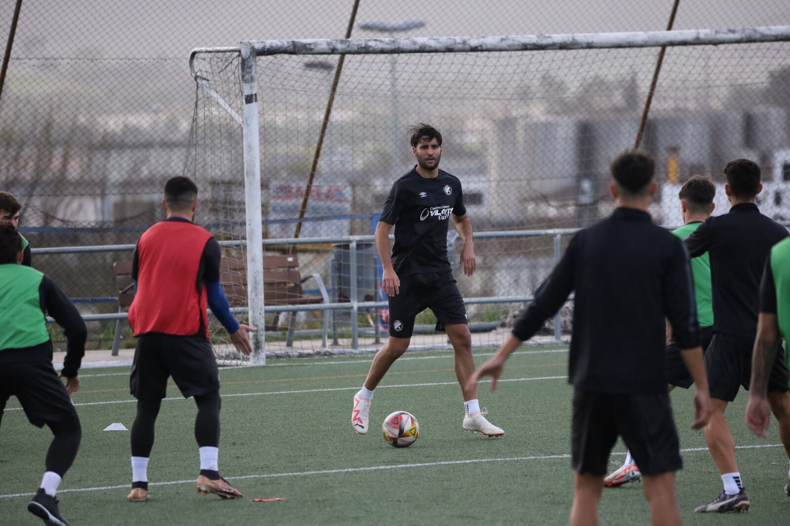 Alberto Durán en la sesión de entrenamiento del Xerez DFC