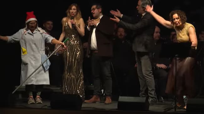 El espectáculo fue teatralizado, como en anteriores ocasiones