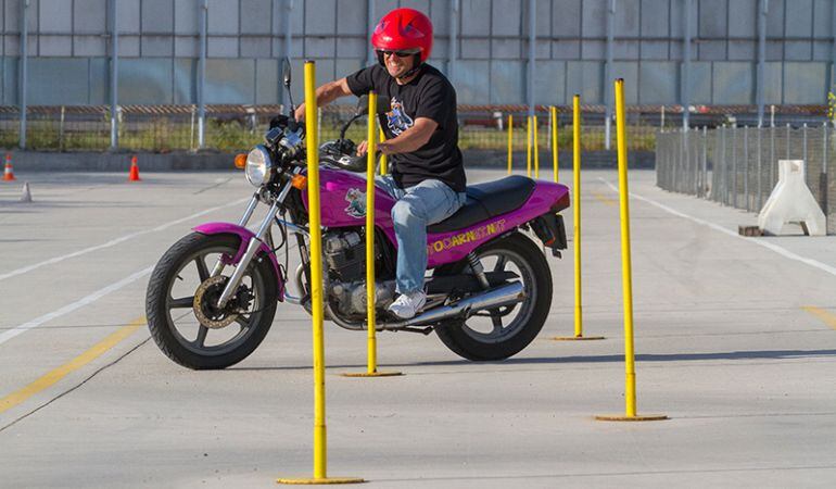 La autoescuela está centrada en los diferentes carnets de motocicletas y ciclomotores