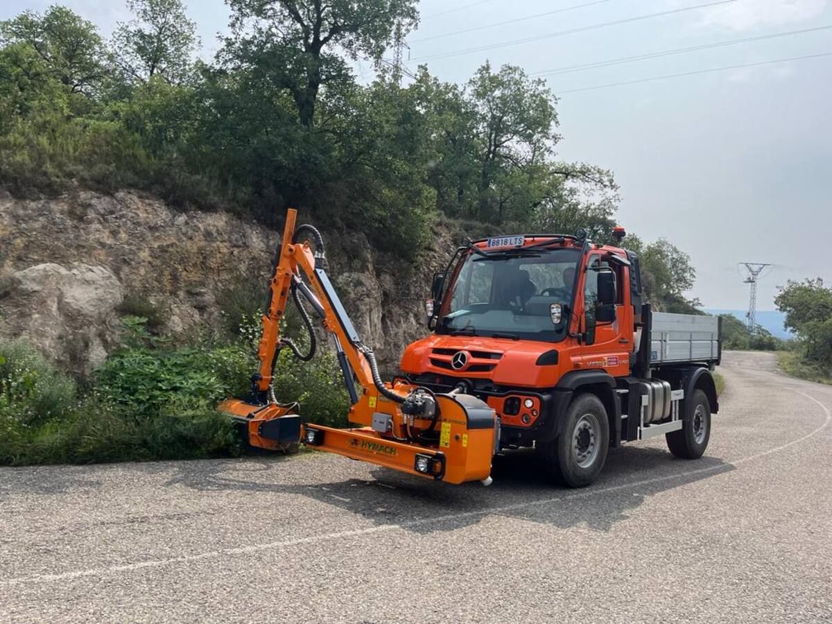 La Comarca de Ribagorza incorpora una desbrozadora móvil para mejorar la seguridad vial
