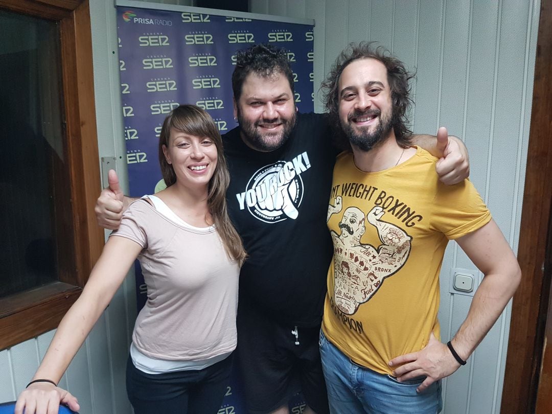 Ana Gómez, Josué Sampedro y Manu Flores