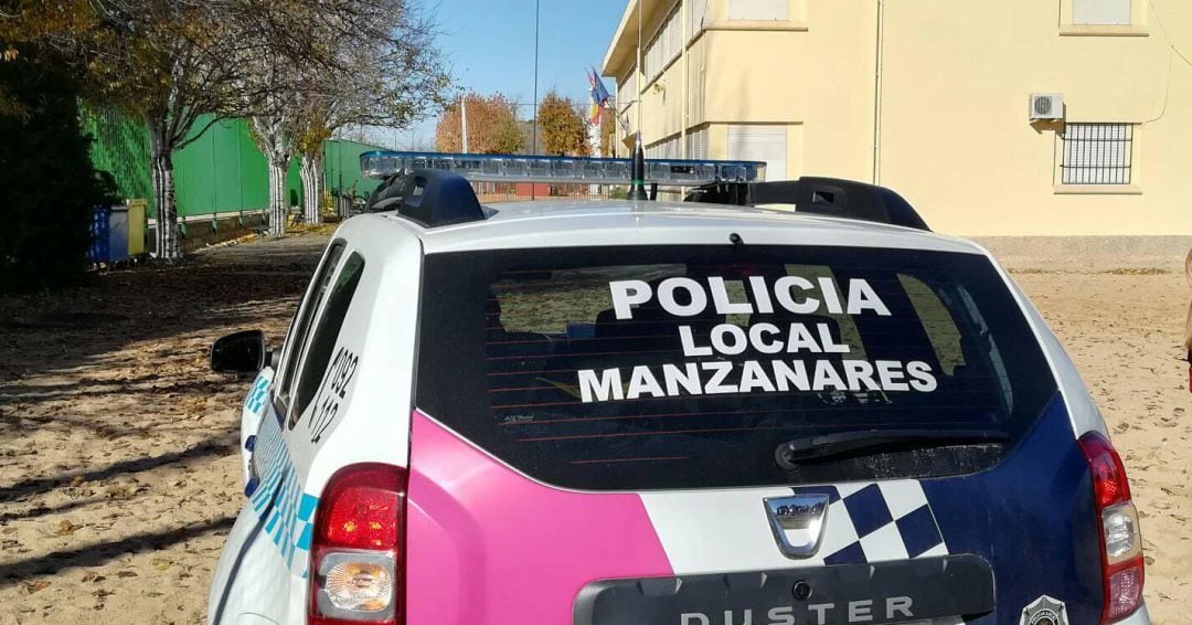 Imagen de archivo de un coche patrulla de la Policía Local de Manzanares (Ciudad Real)