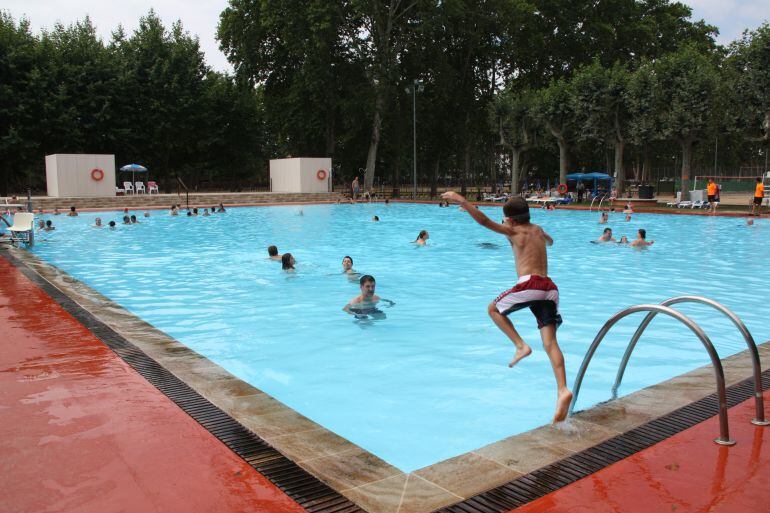 Piscina municipal de la Devesa de Girona