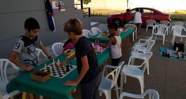 Fomento del ajedrez entre los niños desde el club de Valverde de Júcar.