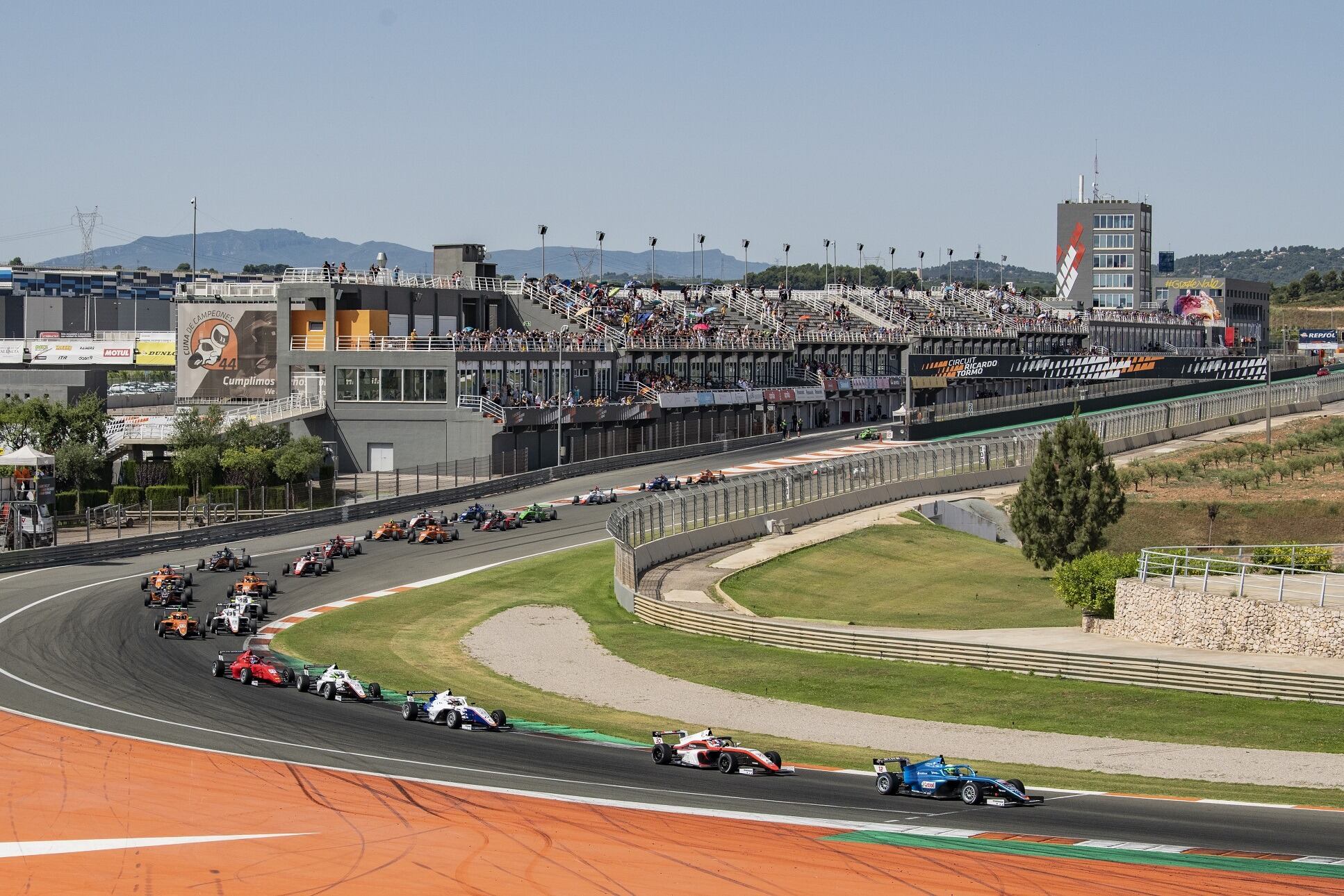 Racing Weekend en Cheste junio 2022.