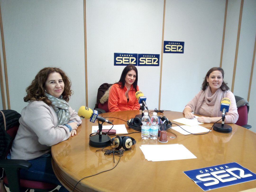 Profesoras y una alumna de la Escuela Profesional Museo 2.0