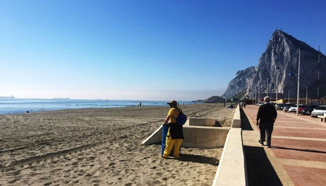 Playa de Santa Bárbara, La Línea.