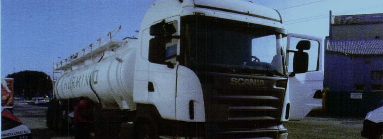 Camión cisterna con el tacómetro manipulado