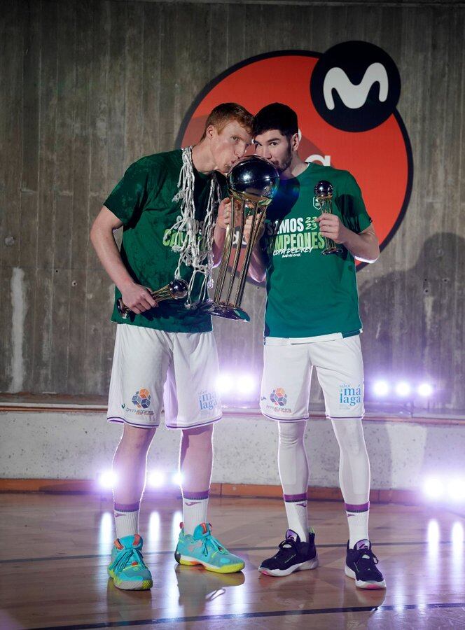 Brizuela y Alberto Díaz celebrando la Copa del Rey 2023